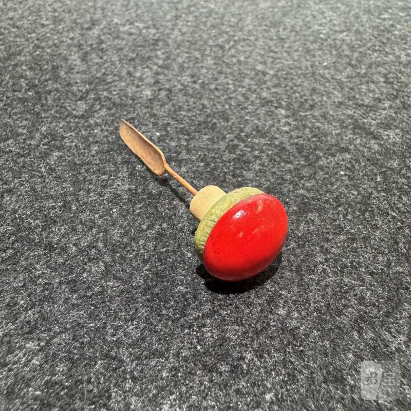 清 双凤纹黄套绿烟壶 - 图8